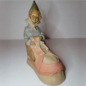 Vintage Tom Clark "Olympia" Gnome Figurine for Cairn Studio Signed